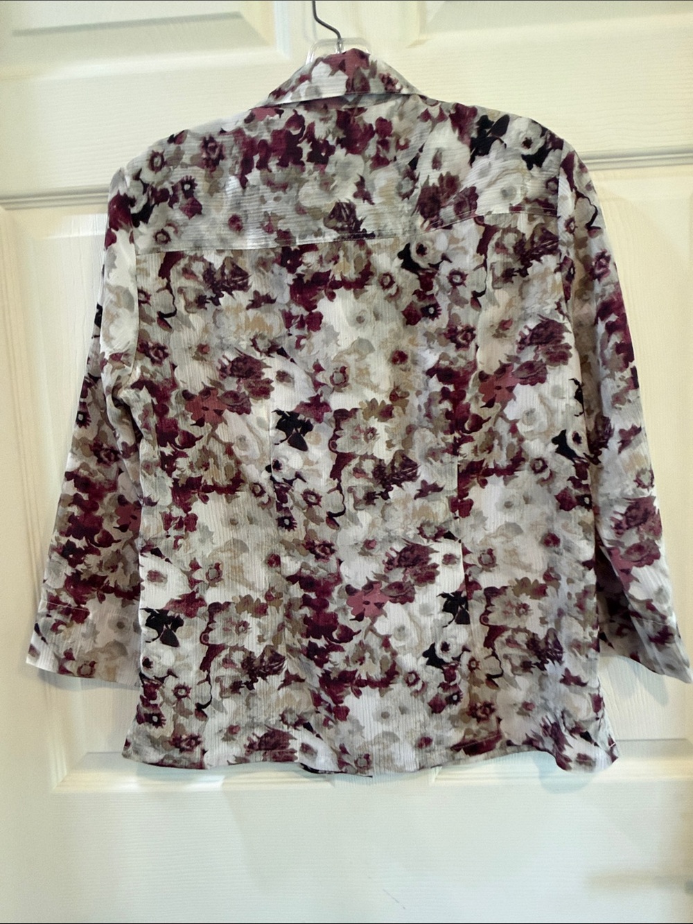 Donnkenny Classics Floral Button-Down Shirt in Burgundy, Taupe and Cream - Picture 3 of 5
